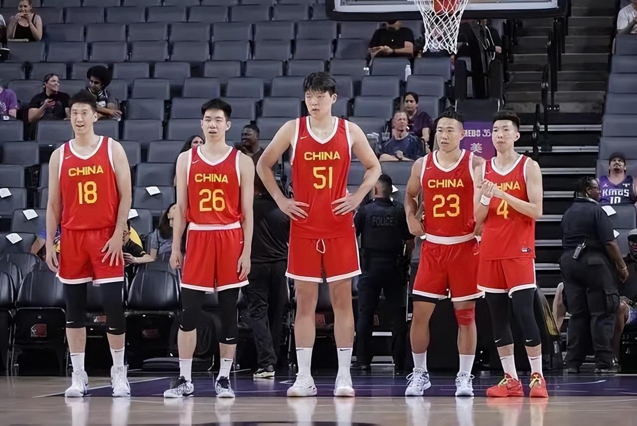 早8:00！中国男篮决战NBA马刺，李凯尔助阵，杨瀚森领衔首发五虎